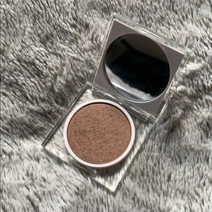 RMS Beauty luminizing powder in Madeira Bronzer